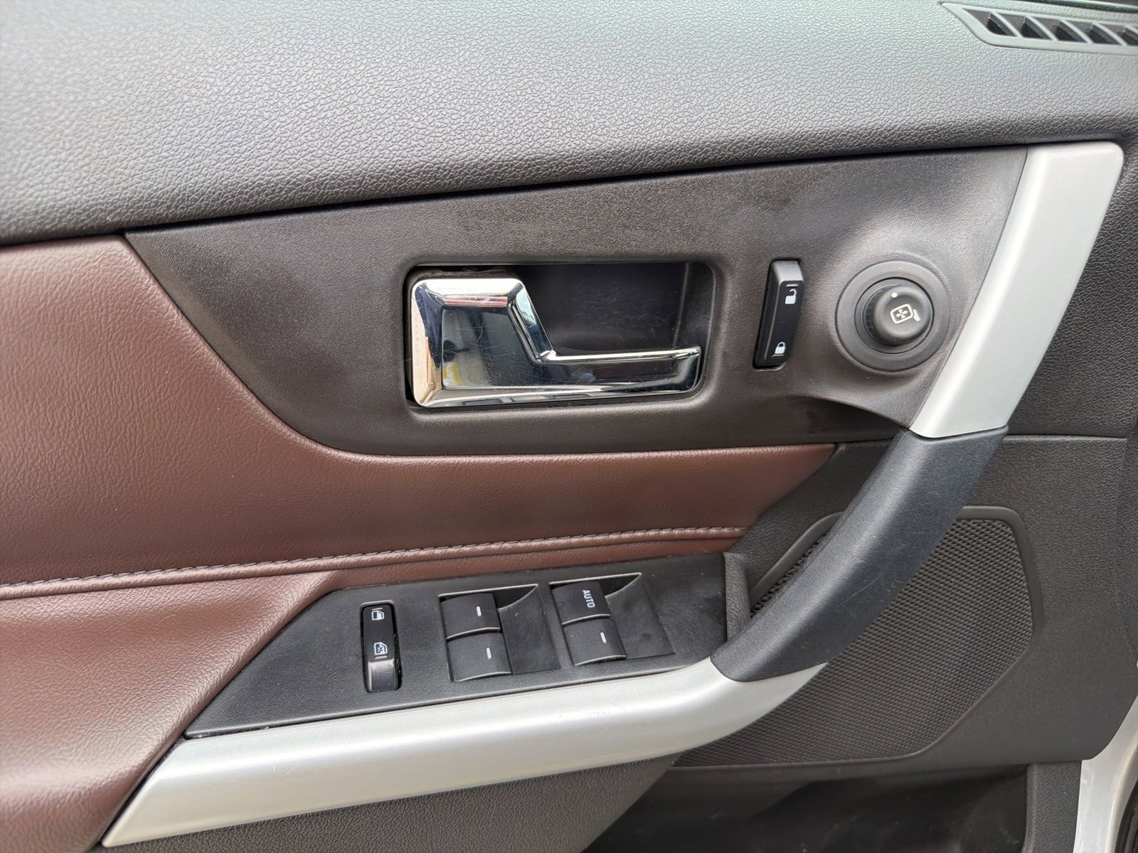 Used 2014 Ford Edge Limited AWD/4WD image 10