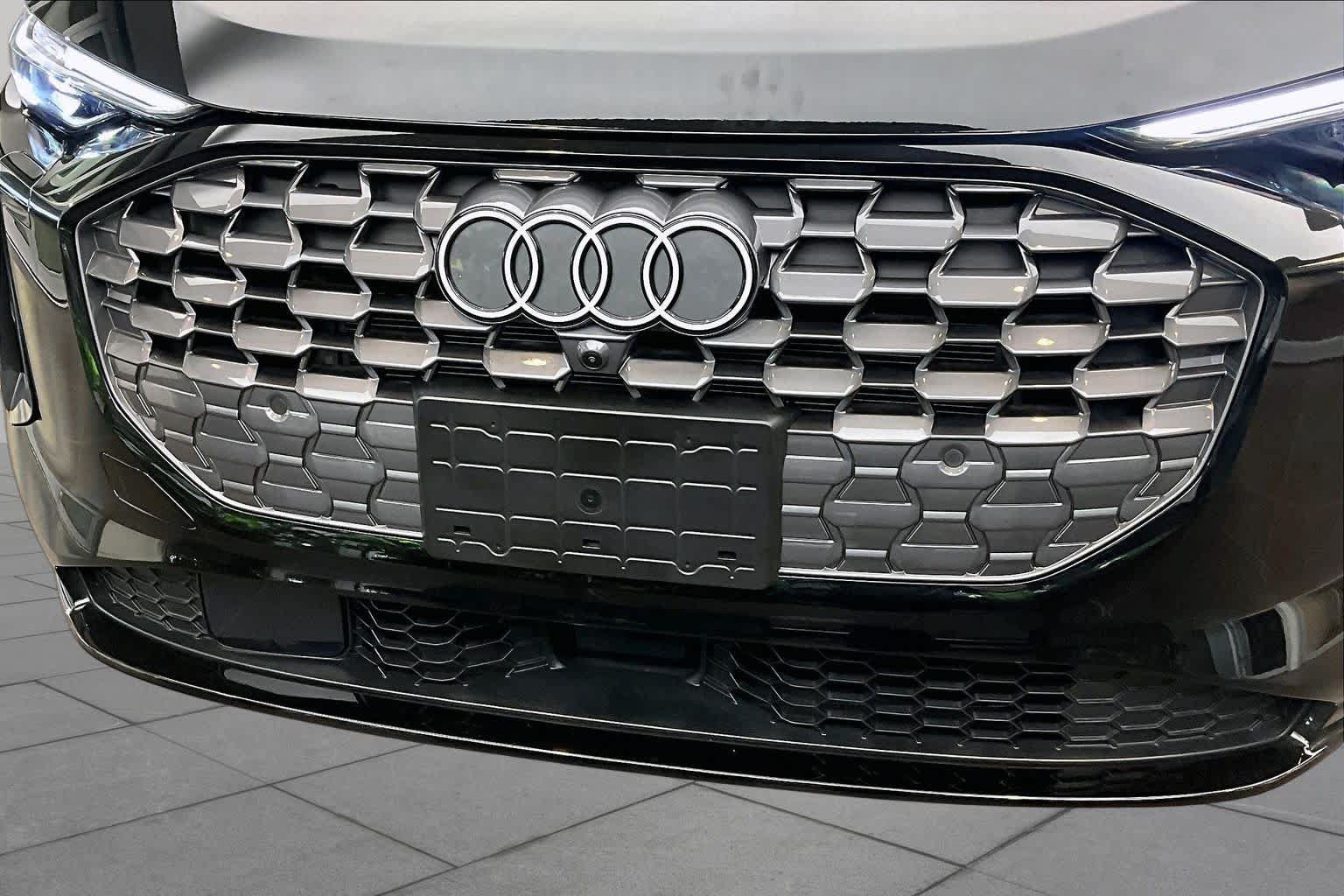 Certified 2025 Audi Q5 Premium AWD/4WD image 32