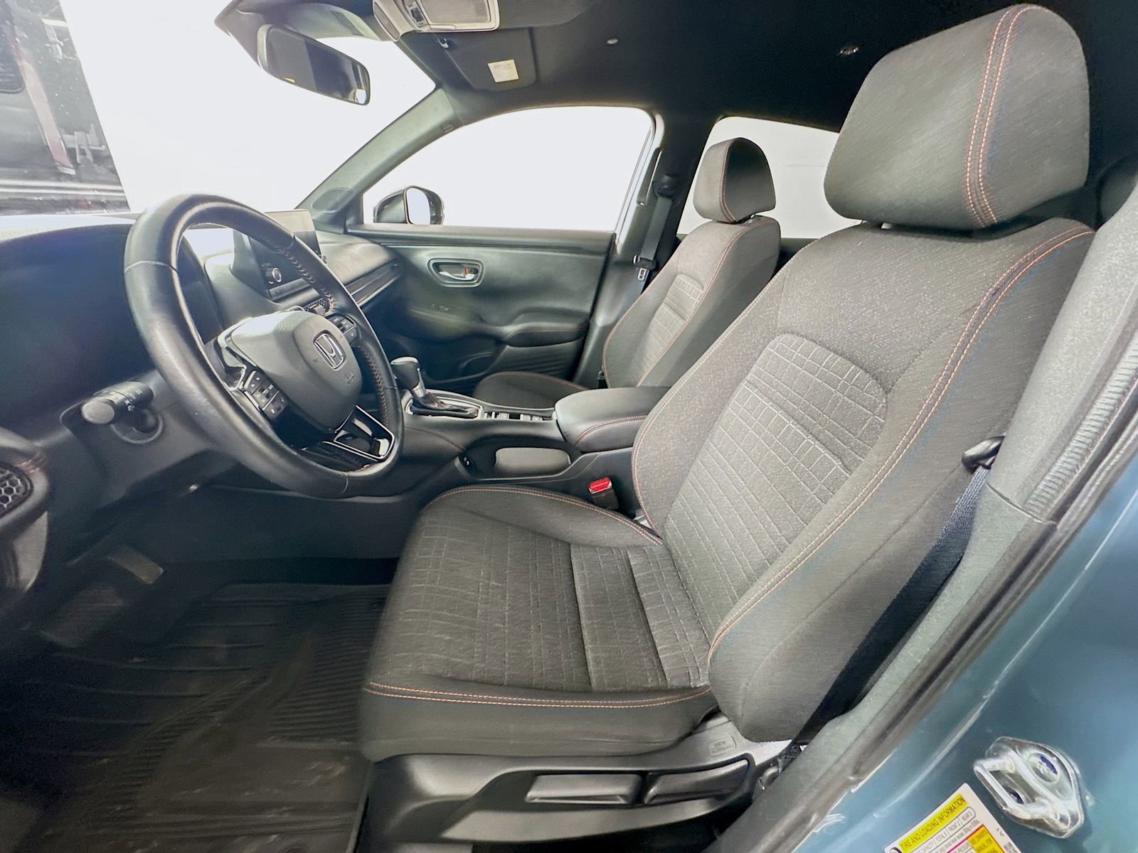 Used 2025 Honda HR-V Sport image 18