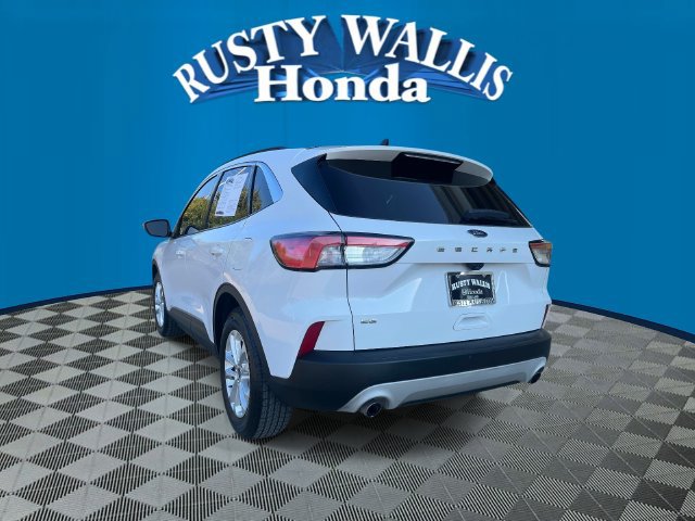 Used 2021 Ford Escape SE w/ Convenience Package FWD image 2