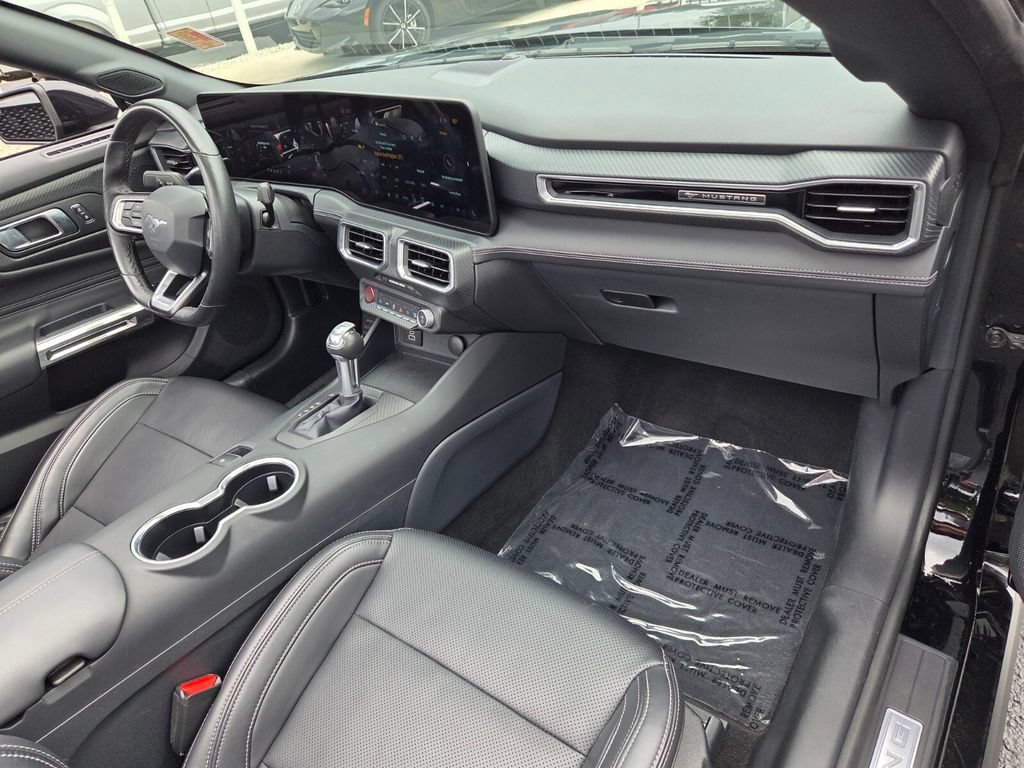 Used 2025 Ford Mustang Premium RWD image 14