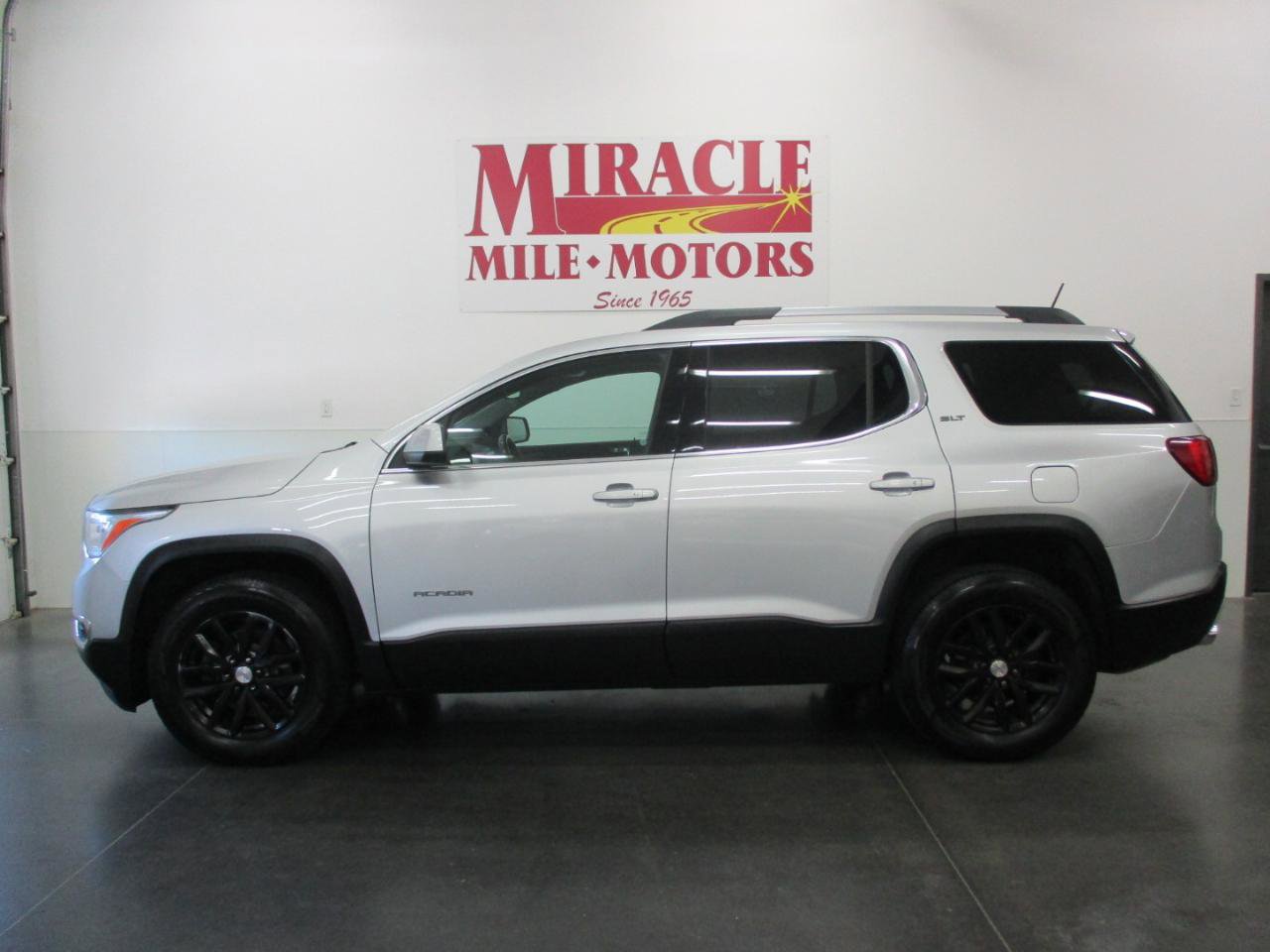 Used 2019 GMC Acadia SLT AWD/4WD image 2