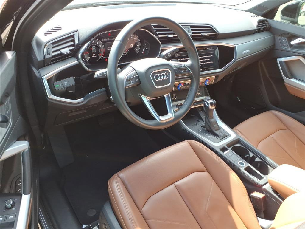 Used 2023 Audi Q3 2.0T Premium Plus w/ Premium Plus Package AWD/4WD image 18