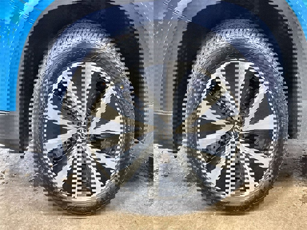 Used 2022 Volkswagen Taos SE image 31