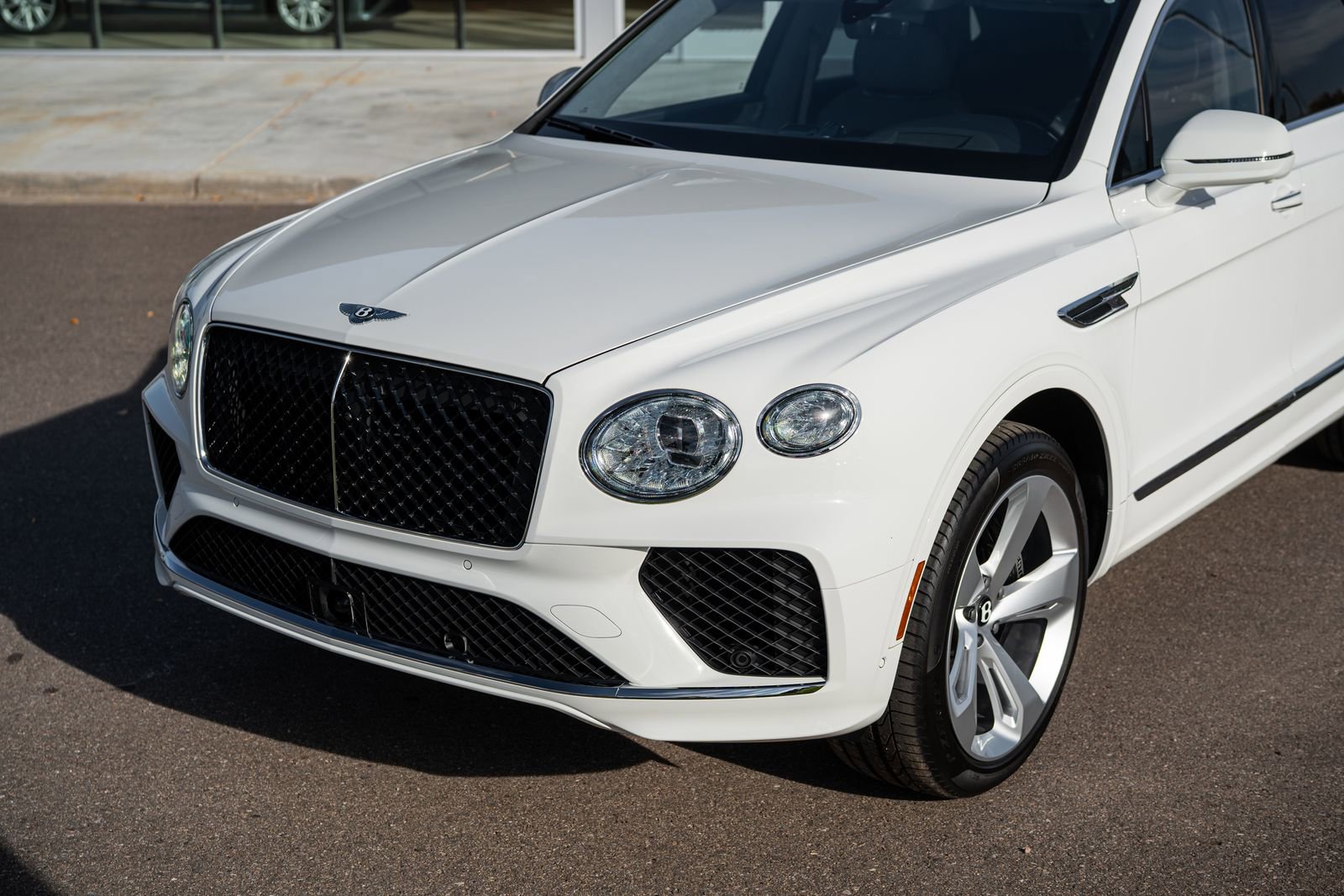 Certified 2025 Bentley Bentayga image 13