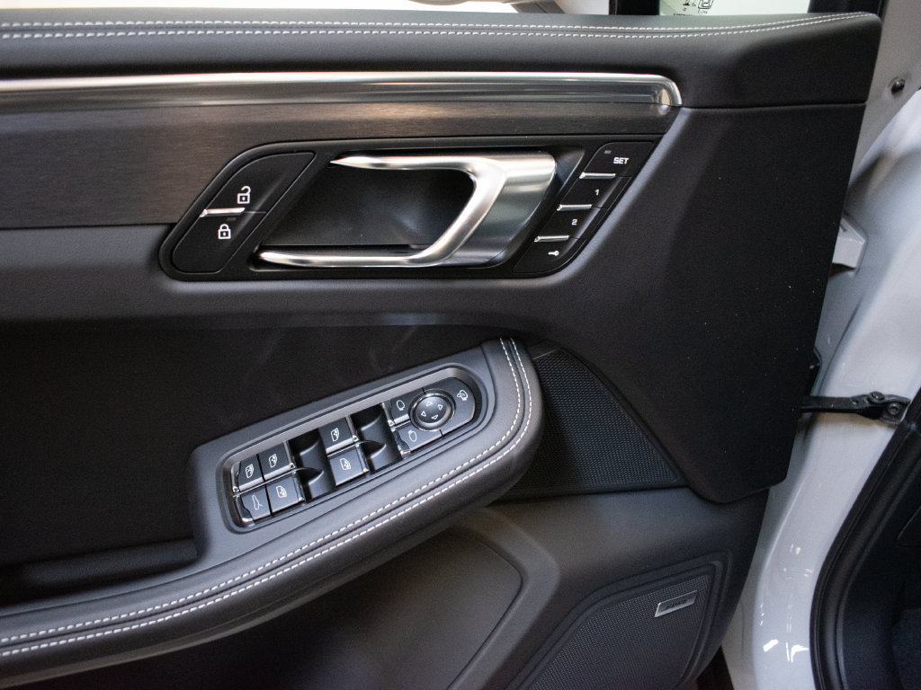New 2026 Porsche Macan GTS AWD/4WD image 20