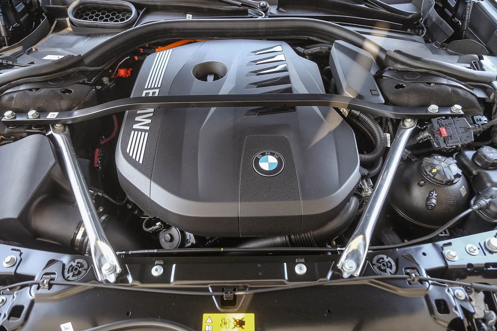 New 2026 BMW 750e xDrive AWD/4WD image 23