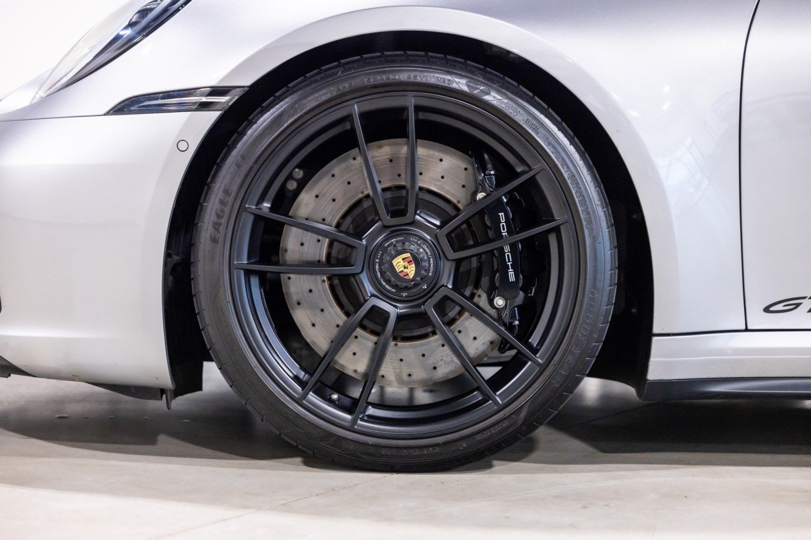 Used 2022 Porsche 911 Cabriolet image 18