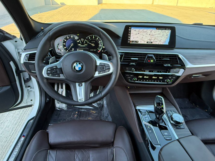 Used 2018 BMW M550i xDrive AWD/4WD image 17