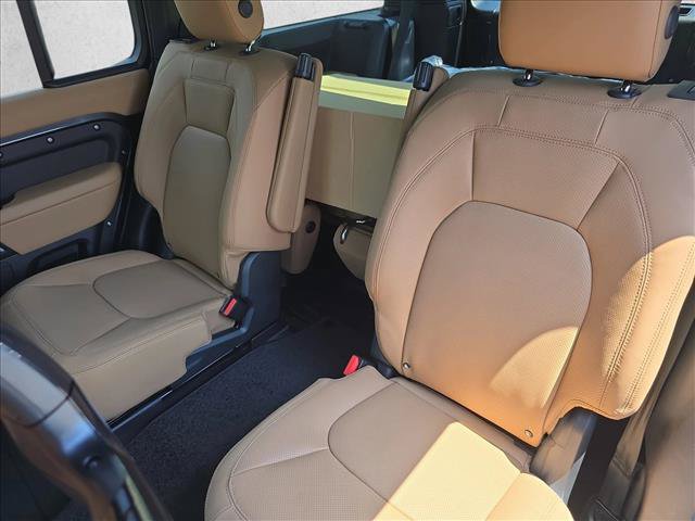 New 2026 Land Rover Defender 130 X-Dynamic SE AWD/4WD image 14