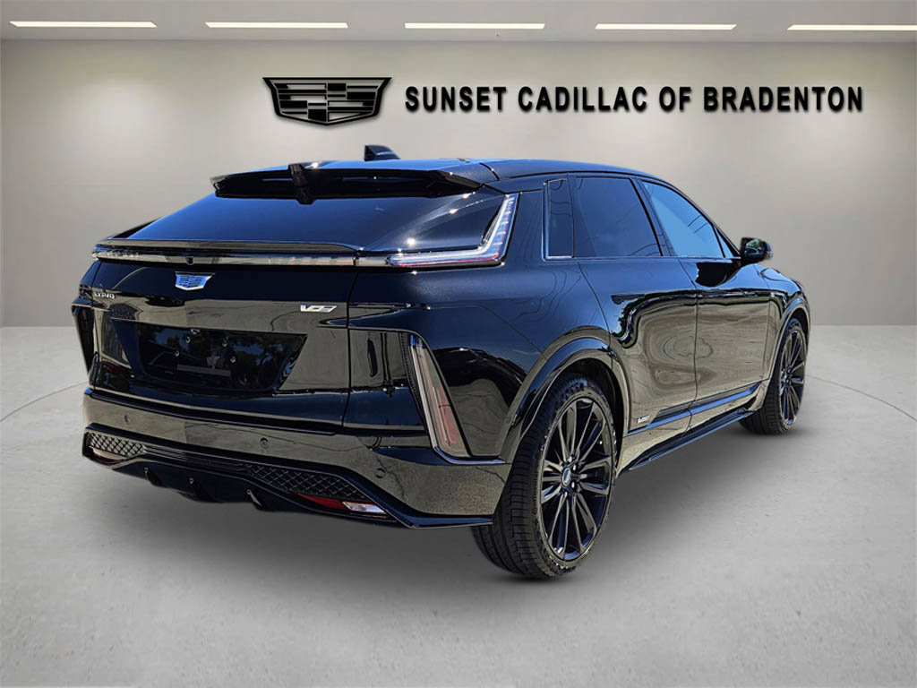 New 2026 Cadillac Lyriq V image 7
