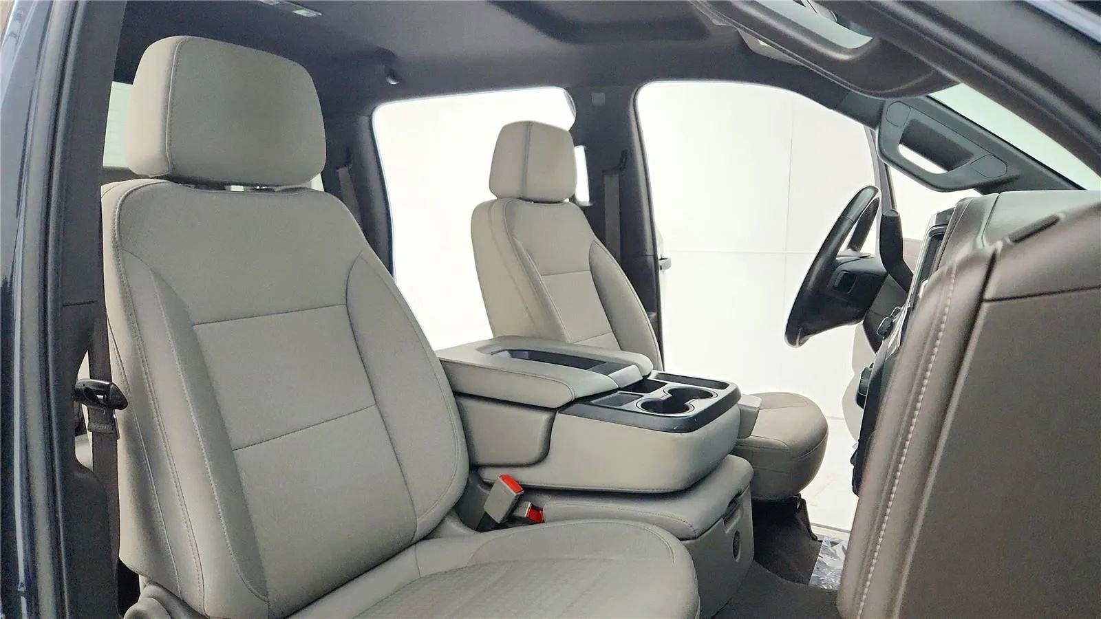 Used 2021 Chevrolet Silverado 1500 LT image 36