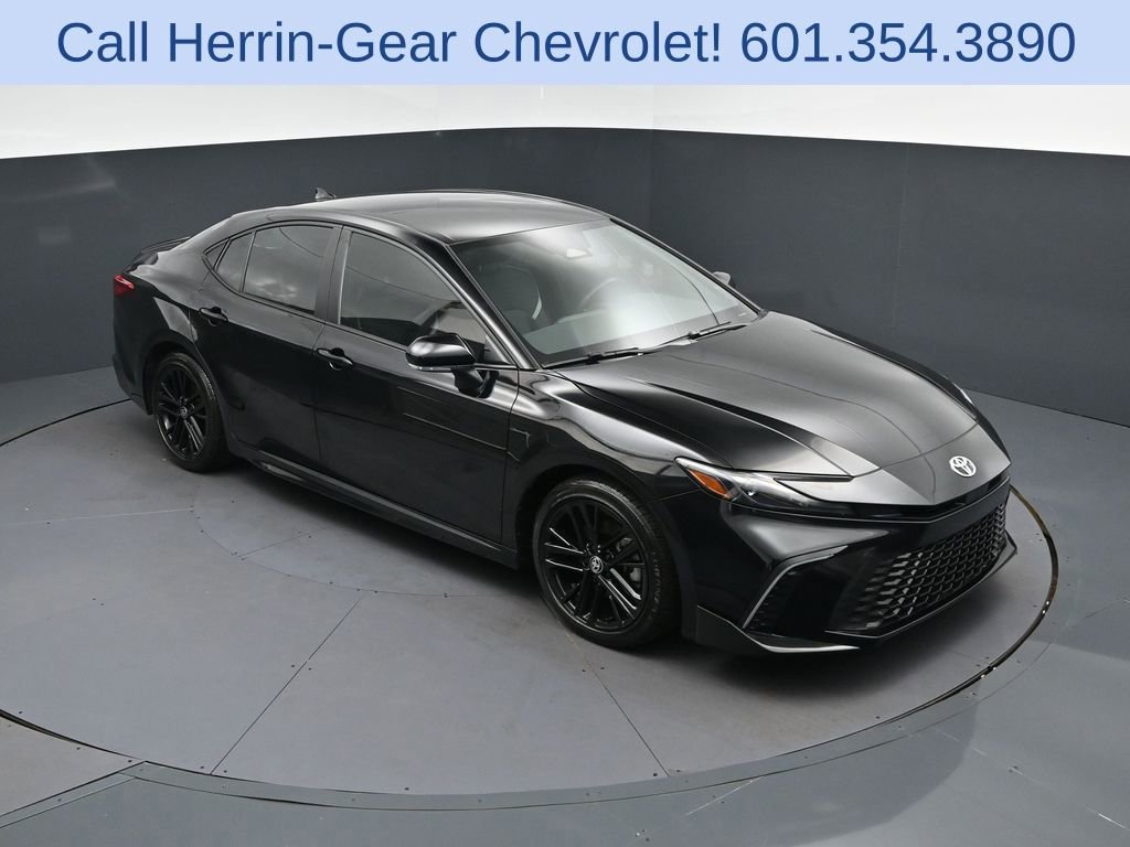 Used 2025 Toyota Camry SE image 37