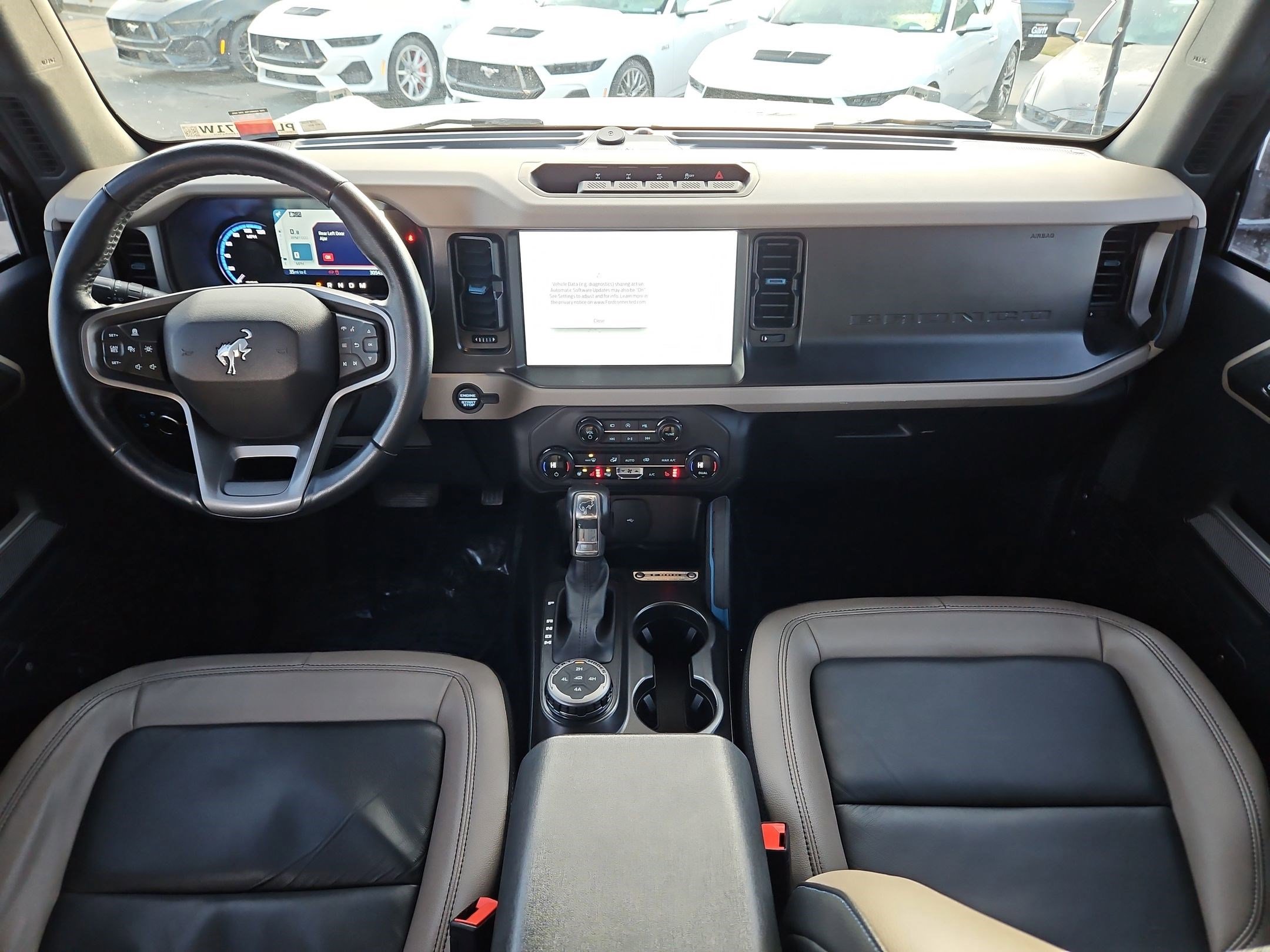 Used 2023 Ford Bronco Wildtrak image 43