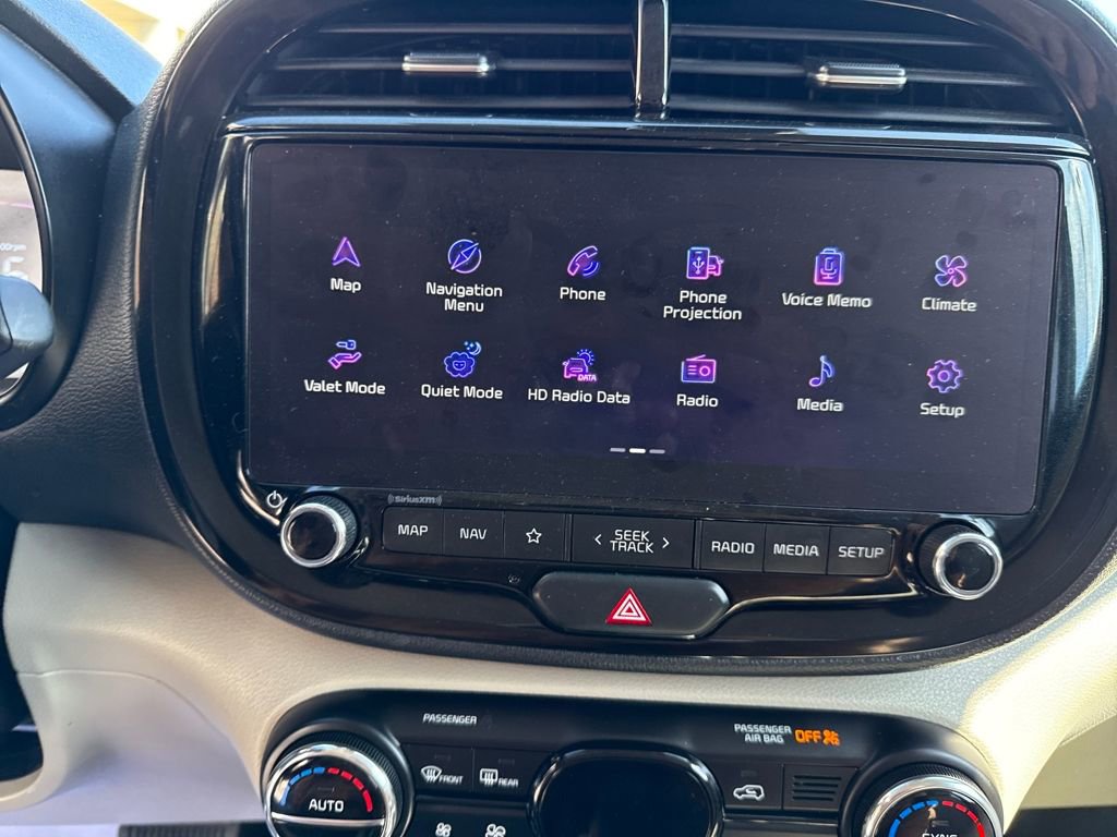 Used 2023 Kia Soul EX image 19