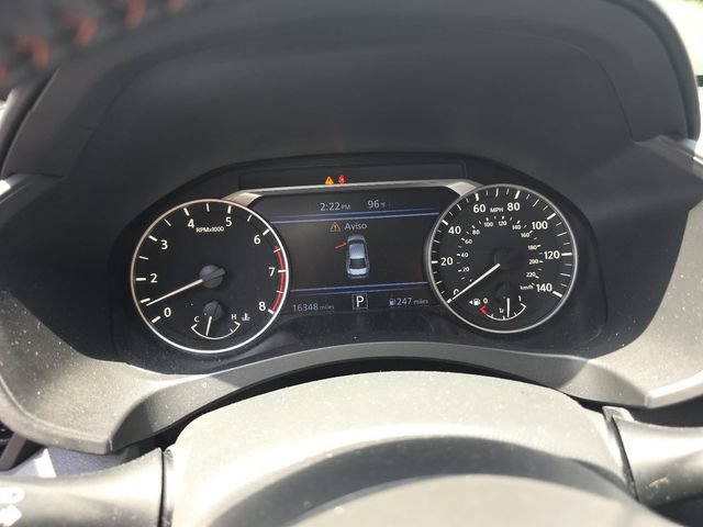 Used 2024 Nissan Altima 2.5 SR FWD image 12