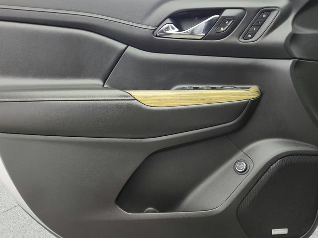 Used 2019 GMC Acadia Denali AWD/4WD image 25