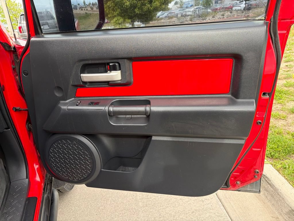Used 2012 Toyota FJ Cruiser 4WD w/ Trail Teams Special Edition image 17