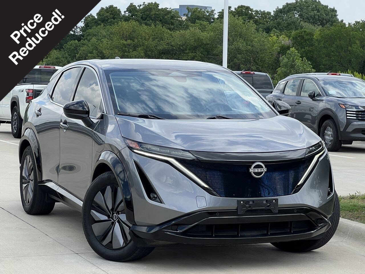 Used 2023 Nissan Ariya FWD image 1