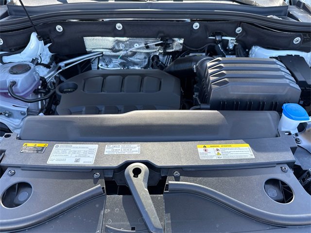 New 2026 Volkswagen Atlas Cross Sport SEL R-Line image 15