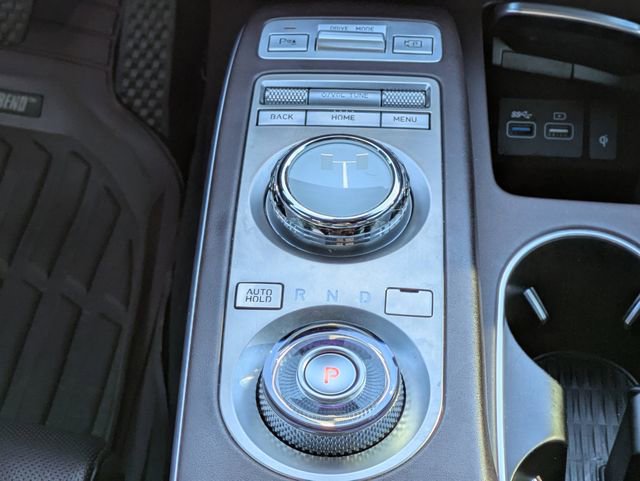 Used 2022 Genesis GV70 2.5T w/ Advanced Package AWD/4WD image 17