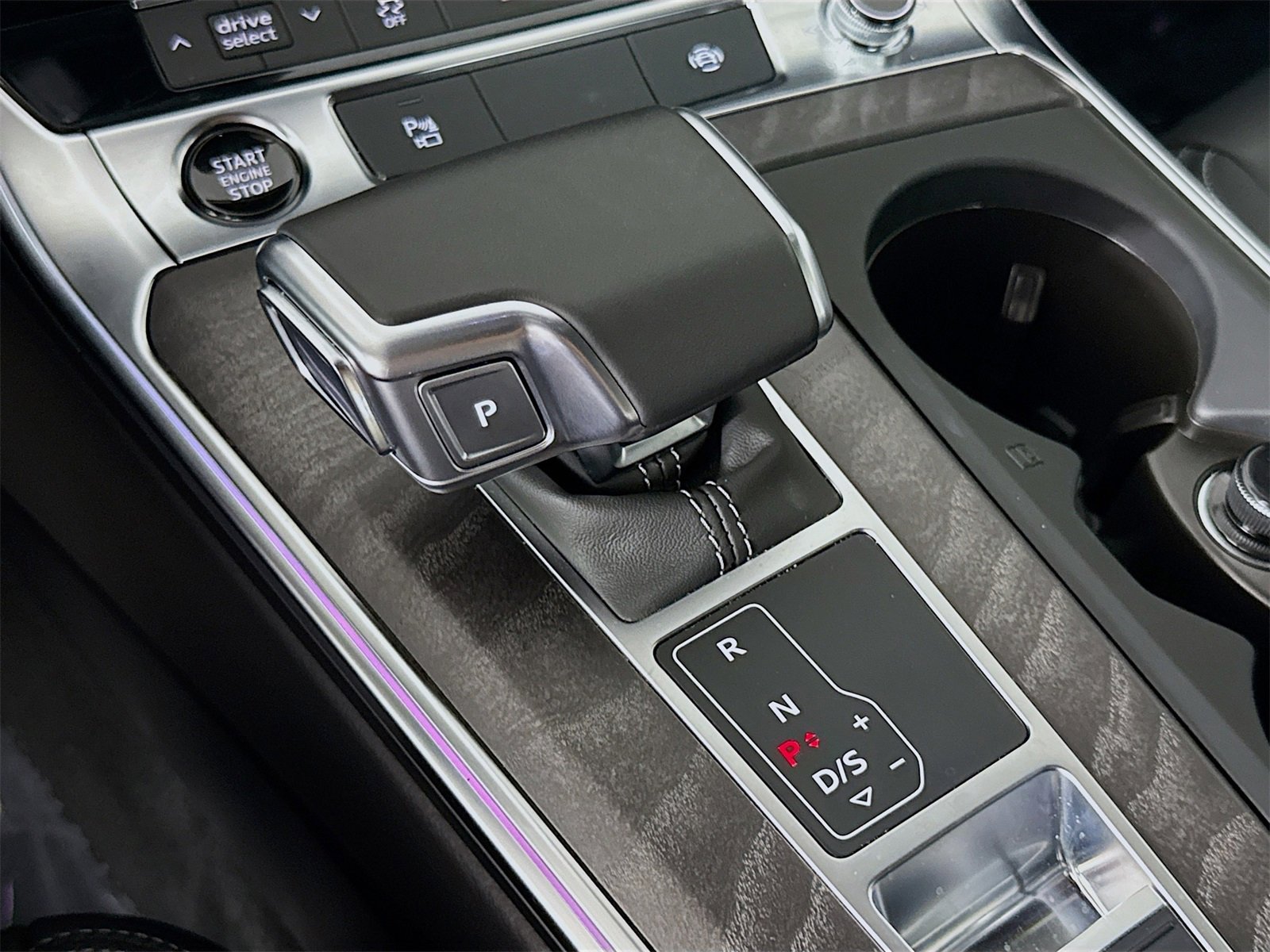 Certified 2025 Audi A6 2.0T Premium image 17