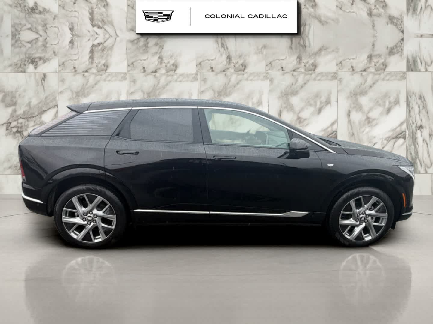 Certified 2025 Cadillac Optiq Luxury 1 AWD/4WD image 6