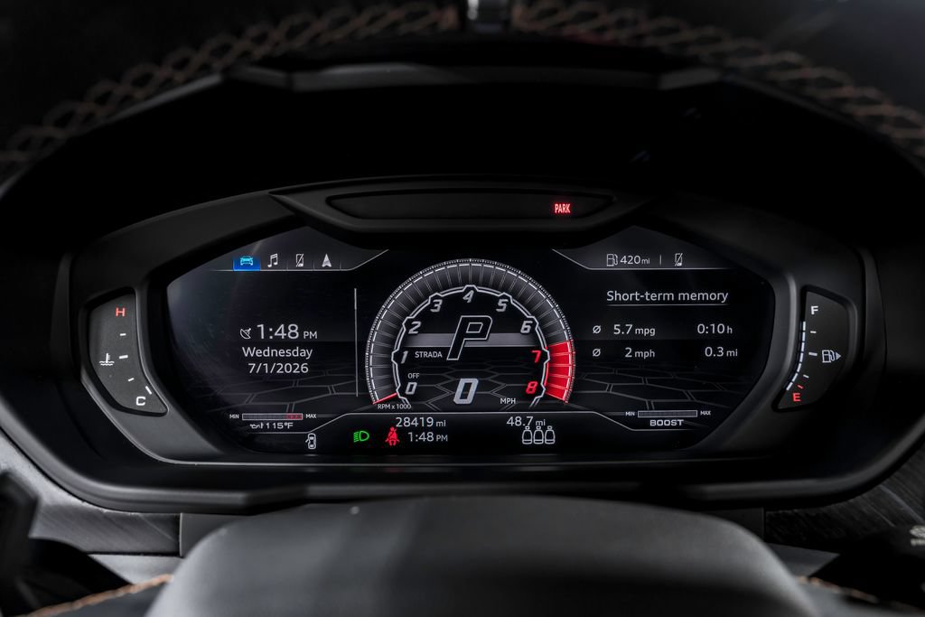 Used 2021 Lamborghini Urus AWD/4WD image 16