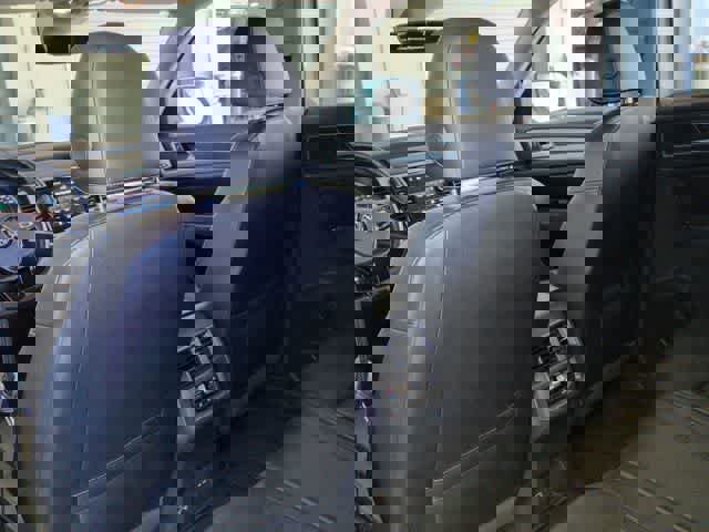 Used 2018 Volkswagen Atlas SEL image 19