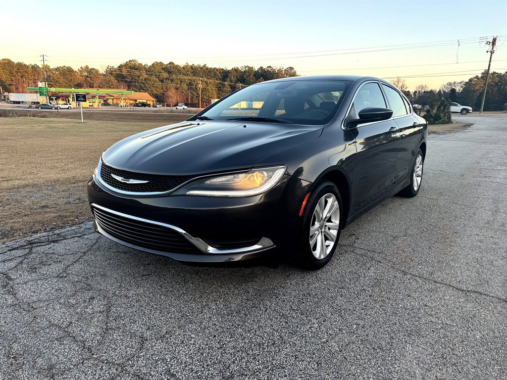 Used 2015 Chrysler 200 Limited w/ Convenience Group