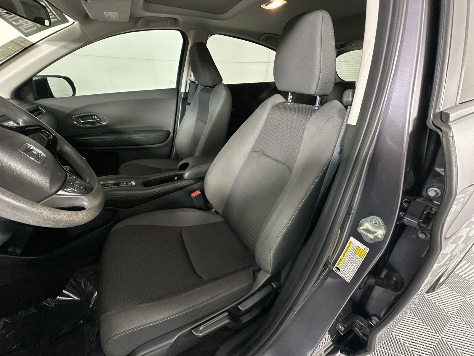 Used 2020 Honda HR-V EX image 11