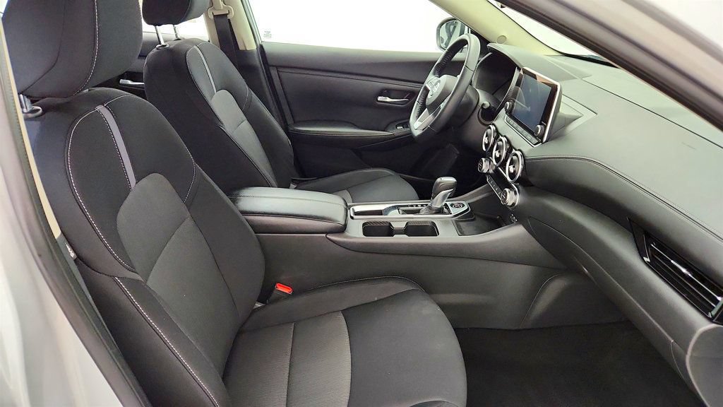 Used 2020 Nissan Sentra SV FWD image 23