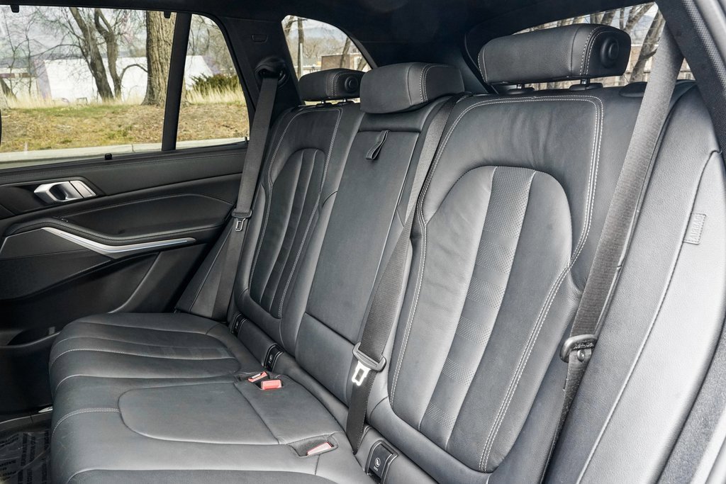 Used 2022 BMW X5 xDrive45e w/ M Sport Package image 17