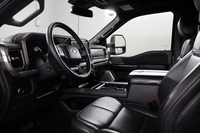 Used 2025 Ford F450 Platinum AWD/4WD image 11