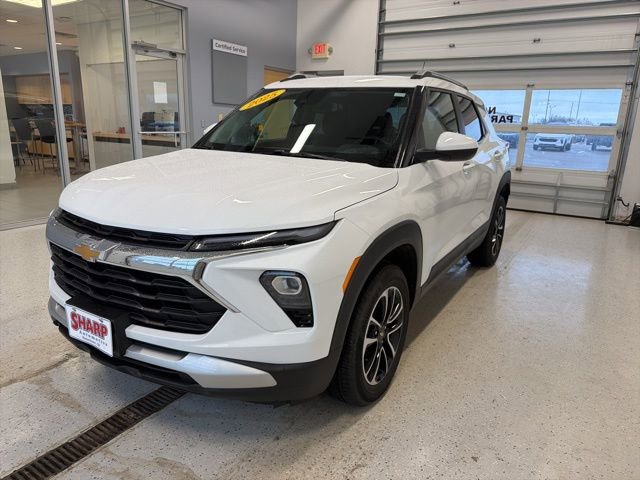 Used 2025 Chevrolet TrailBlazer LT w/ Convenience Package image 4