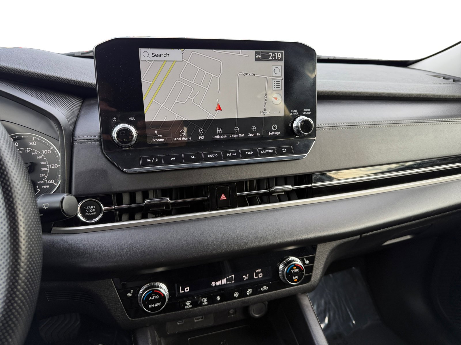 Used 2024 Mitsubishi Outlander SE image 12