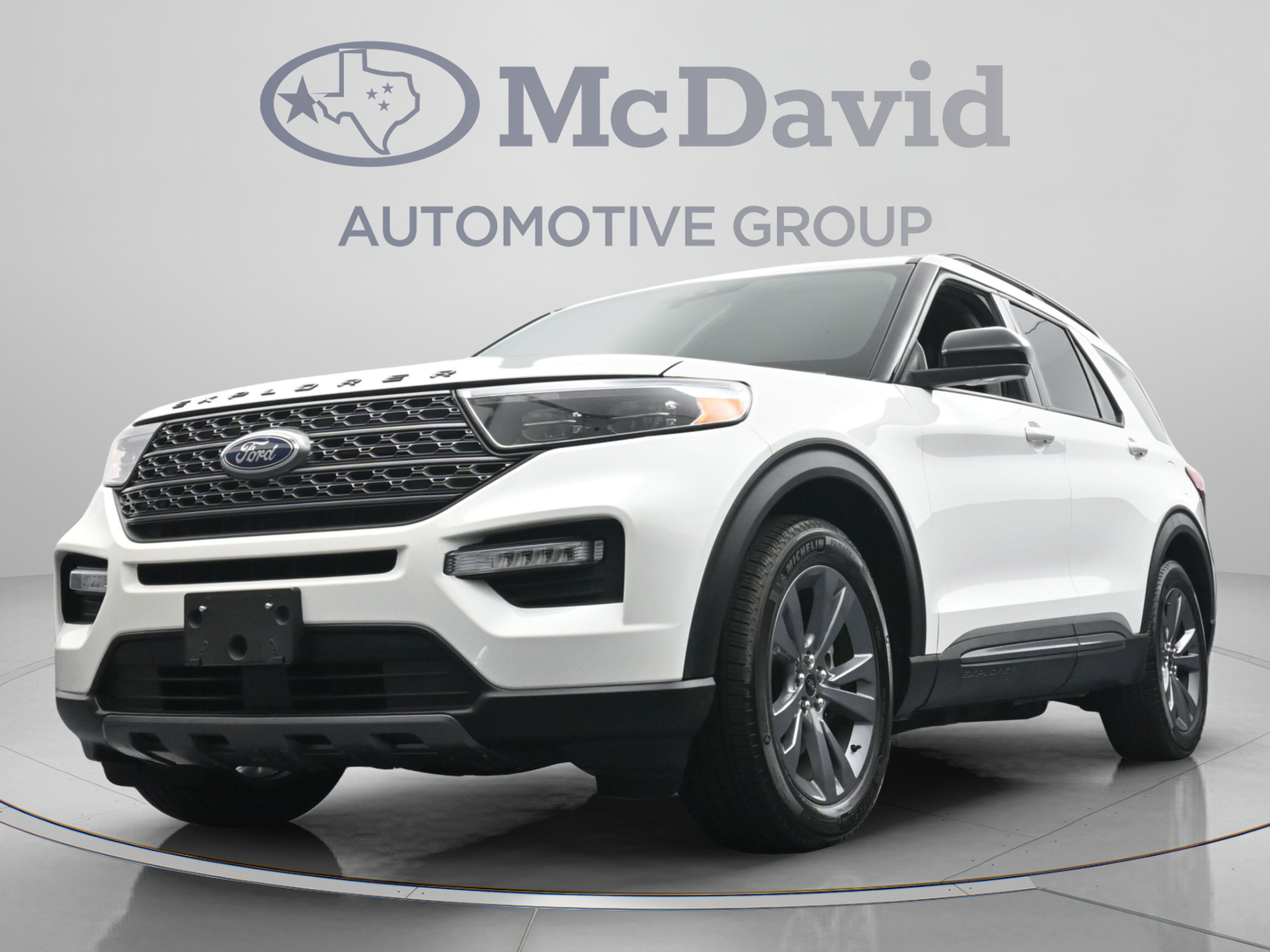 Used 2023 Ford Explorer XLT w/ Equipment Group 202A RWD image 27