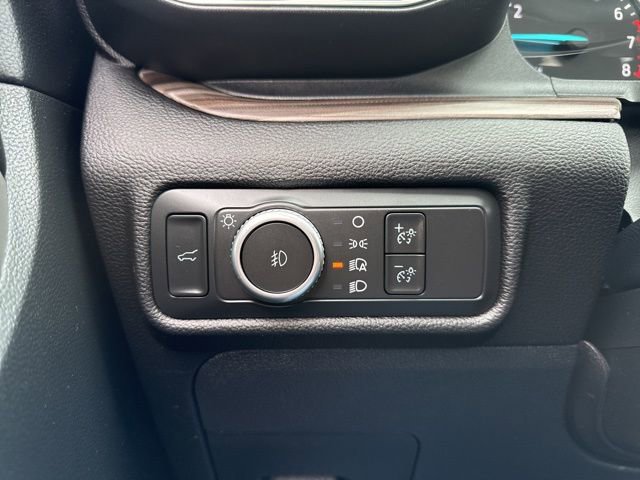 Used 2022 Ford Explorer Limited w/ Equipment Group 301A image 13