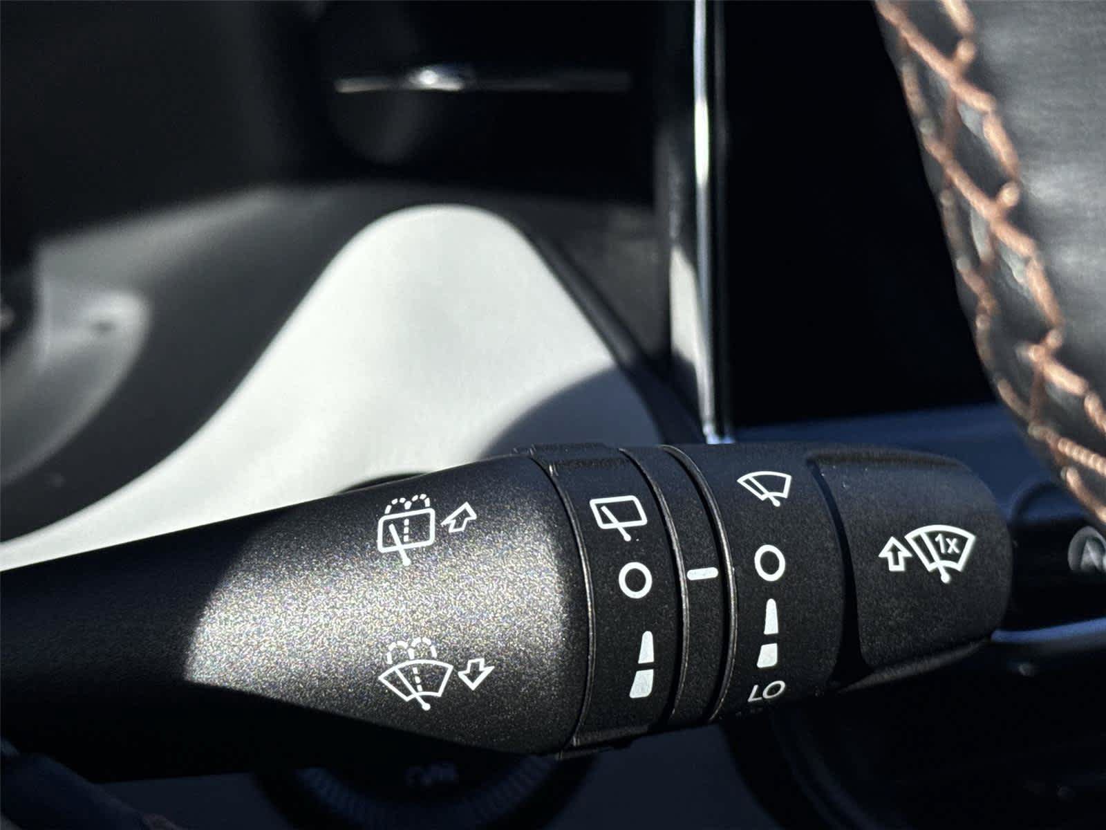 Used 2022 Jeep Compass Limited AWD/4WD image 19