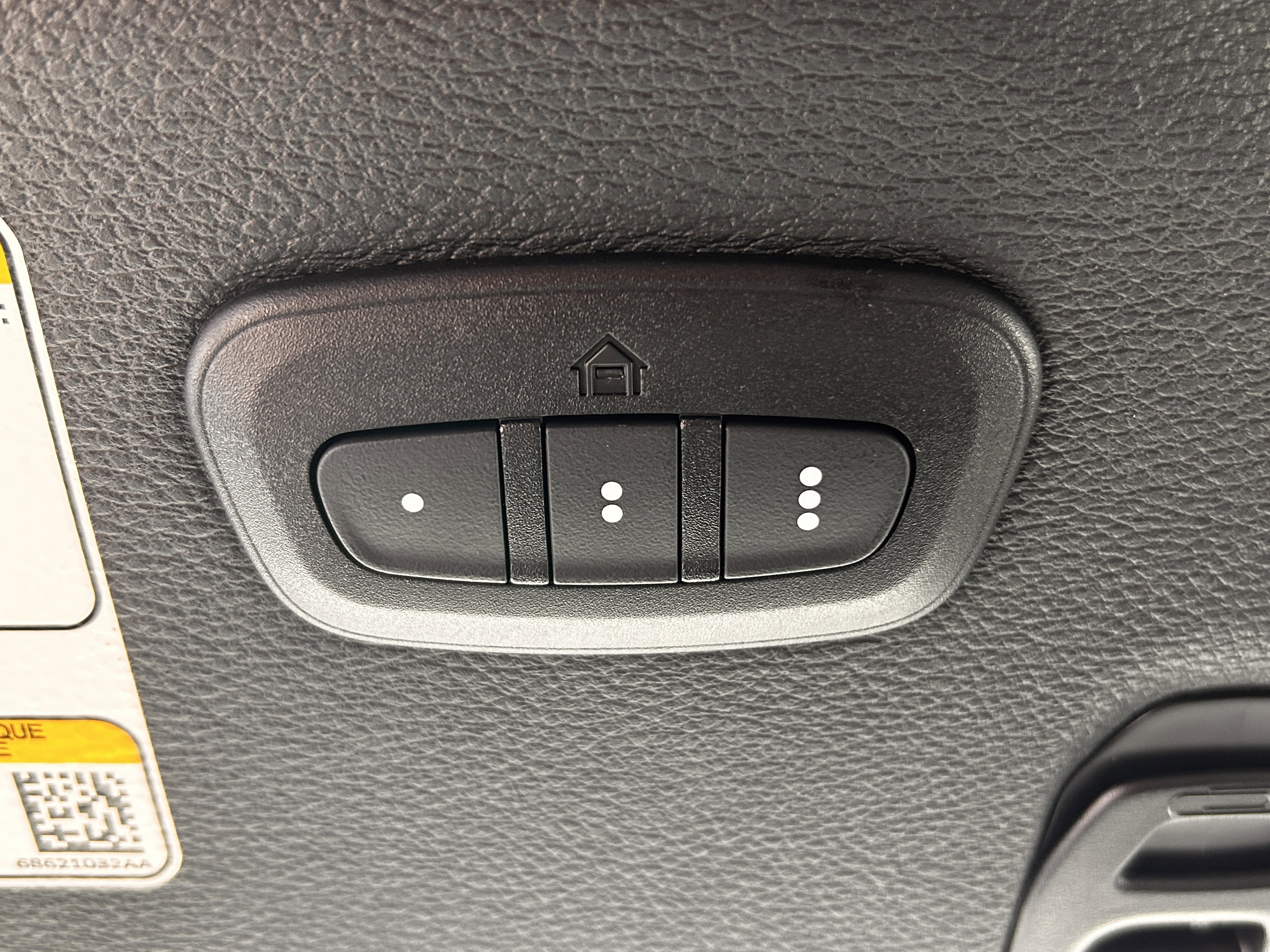 Certified 2025 Jeep Wrangler Sport AWD/4WD image 23