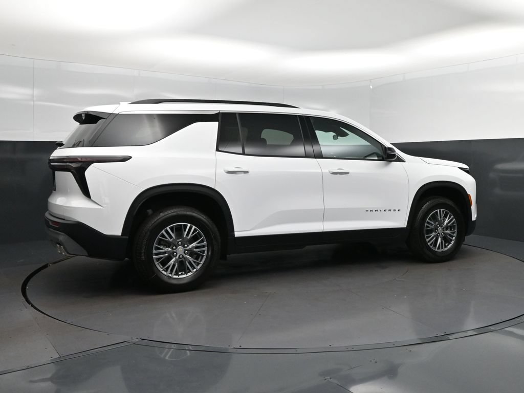 New 2026 Chevrolet Traverse LT FWD image 8