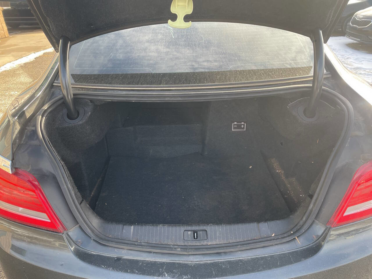 Used 2014 Buick LaCrosse Leather w/ Driver Confidence Package image 9