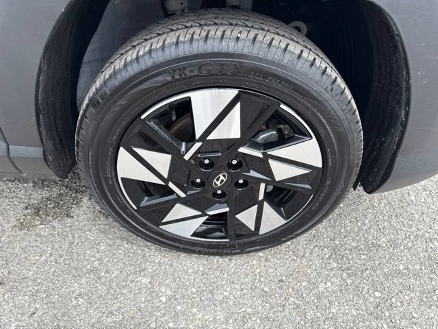 Used 2025 Hyundai Kona SEL AWD/4WD image 12