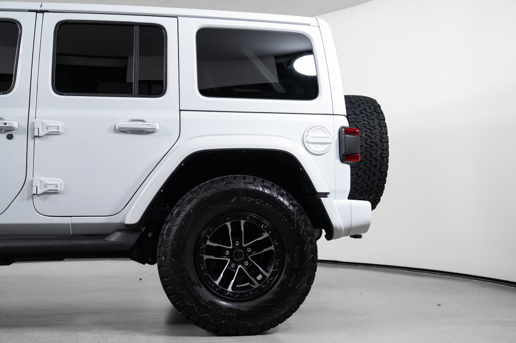 Used 2022 Jeep Wrangler Unlimited Sahara AWD/4WD image 15