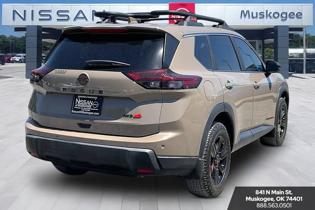 Used 2025 Nissan Rogue SV w/ Rock Creek Premium Package AWD/4WD image 5