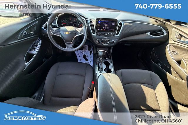 Used 2023 Chevrolet Malibu LT FWD image 10