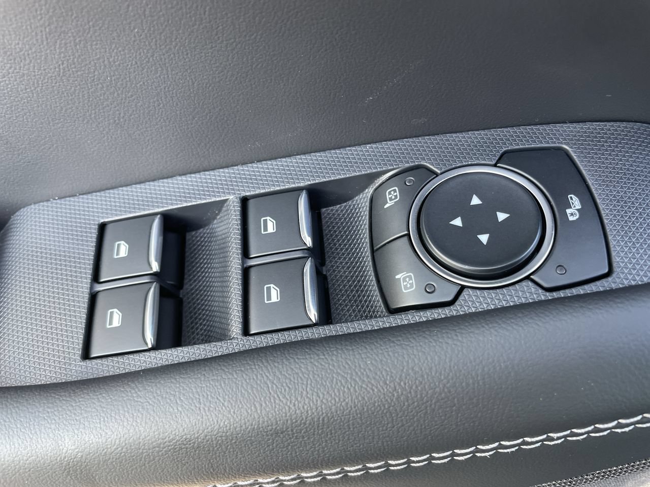 New 2026 Ford Mustang Mach-E Select AWD/4WD image 19