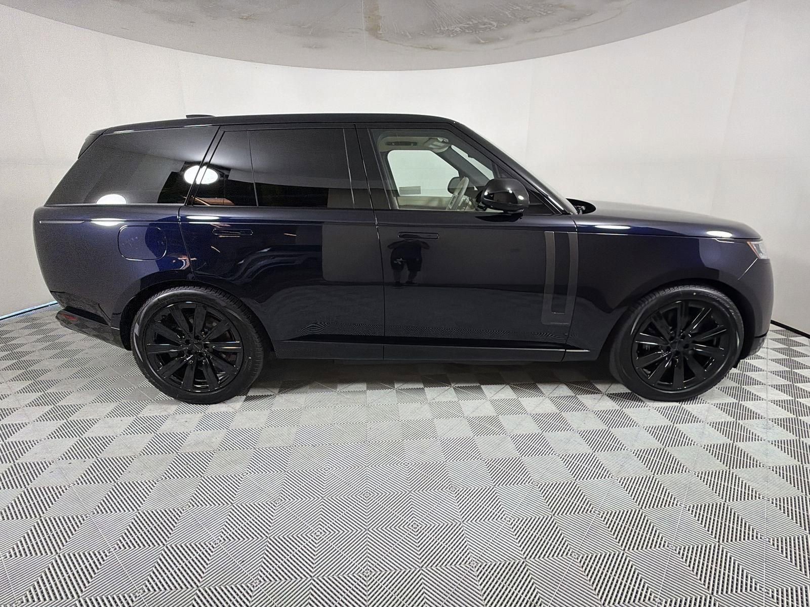 New 2026 Land Rover Range Rover Autobiography image 6