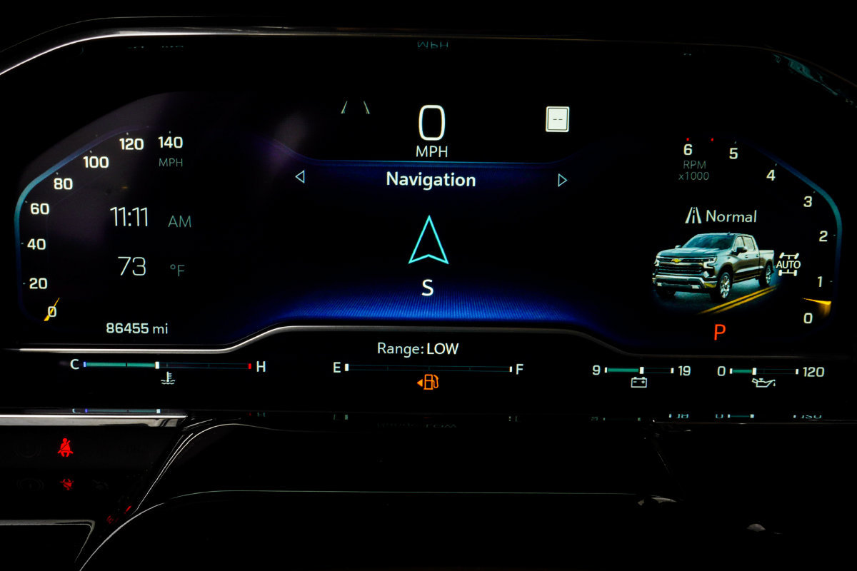 Used 2023 Chevrolet Silverado 1500 LTZ AWD/4WD image 29