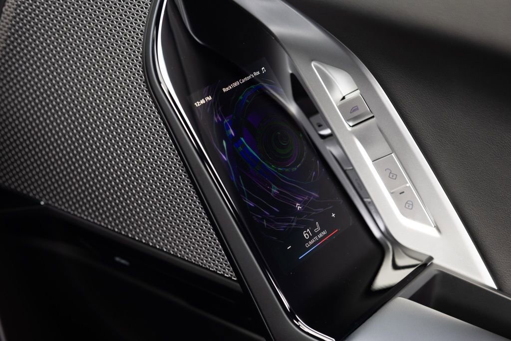 Used 2024 BMW 760i xDrive w/ Premium Package 2 image 34